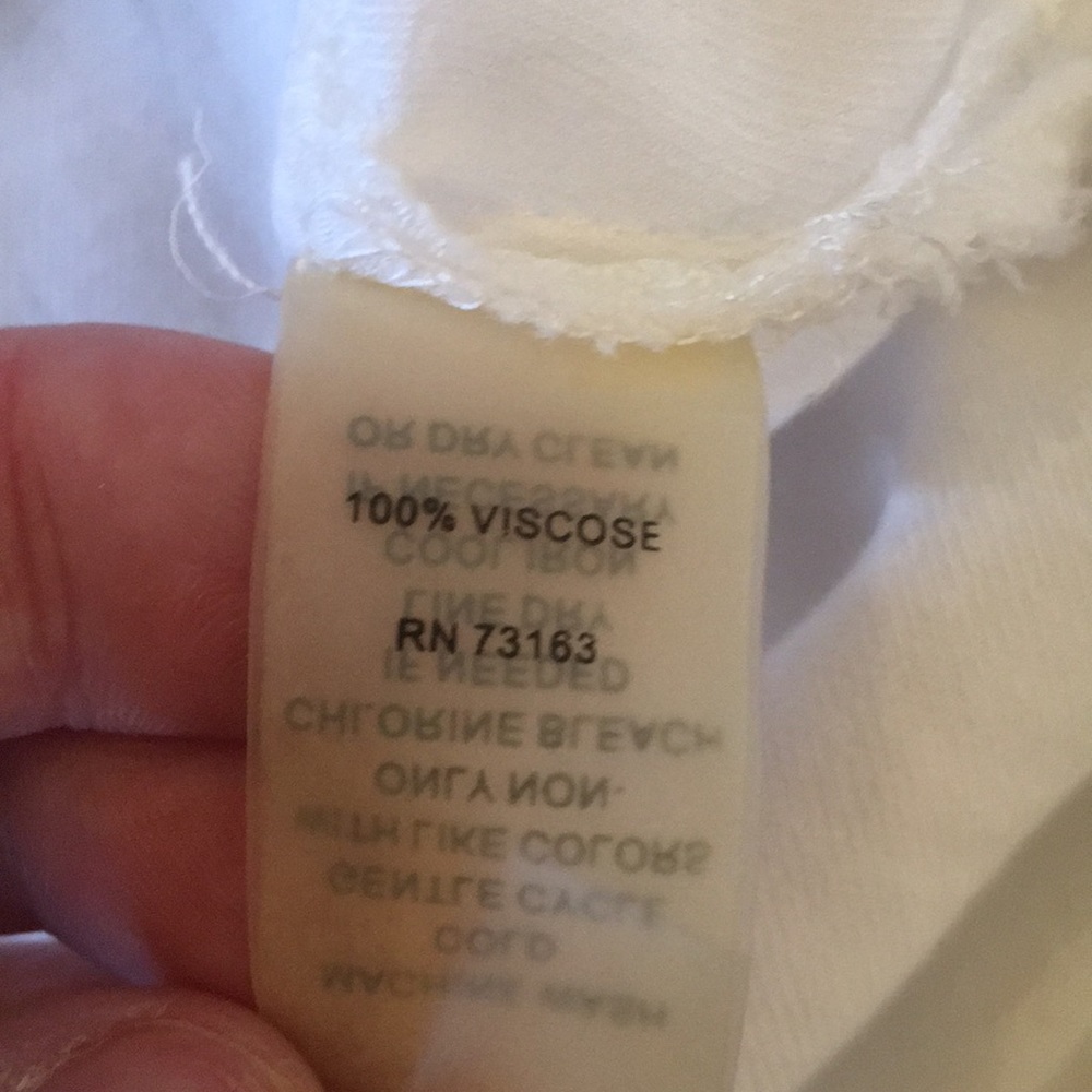 Cupio White Blouse in Medium - Picture 12 of 12